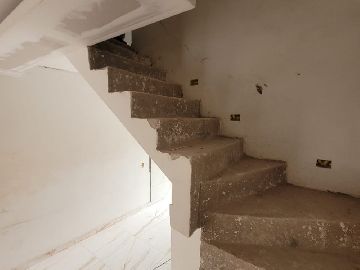 escada que d� acesso ao pavimento superior