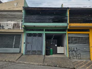 uma vaga de garagem