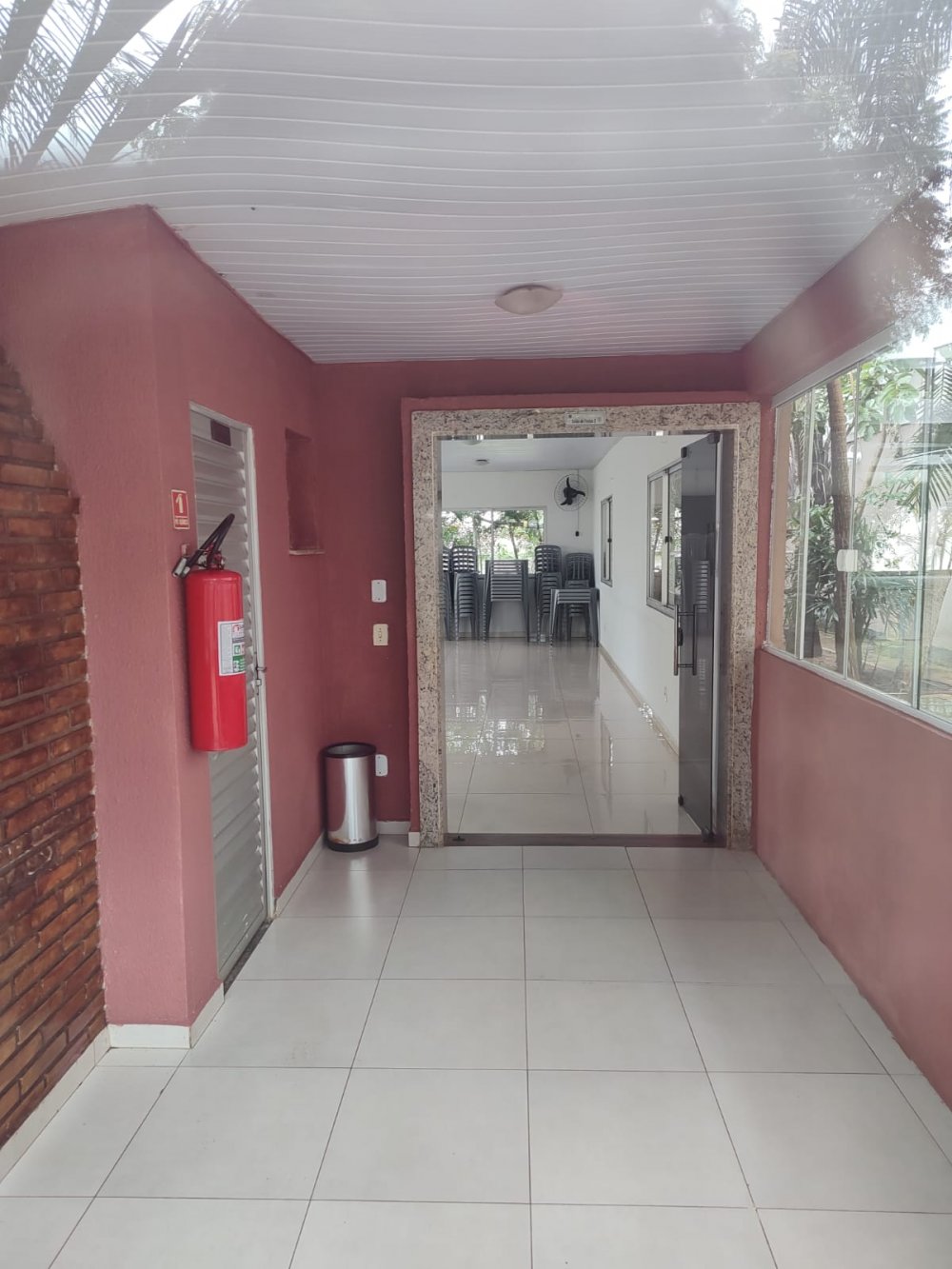 Primeiro sal�o de festas com capacidade para 70 pessoas.