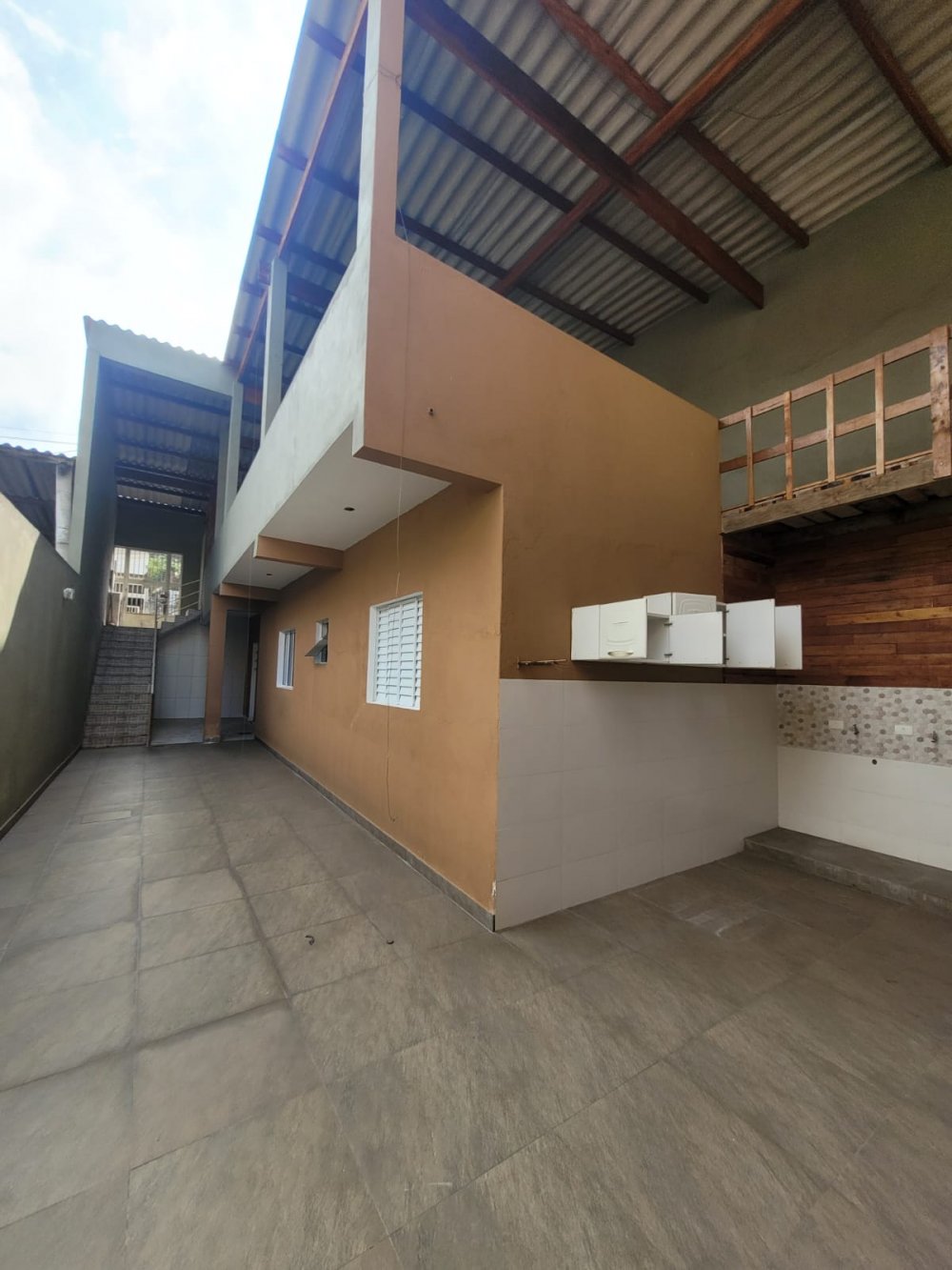 quintal compartilhado entre as duas casas