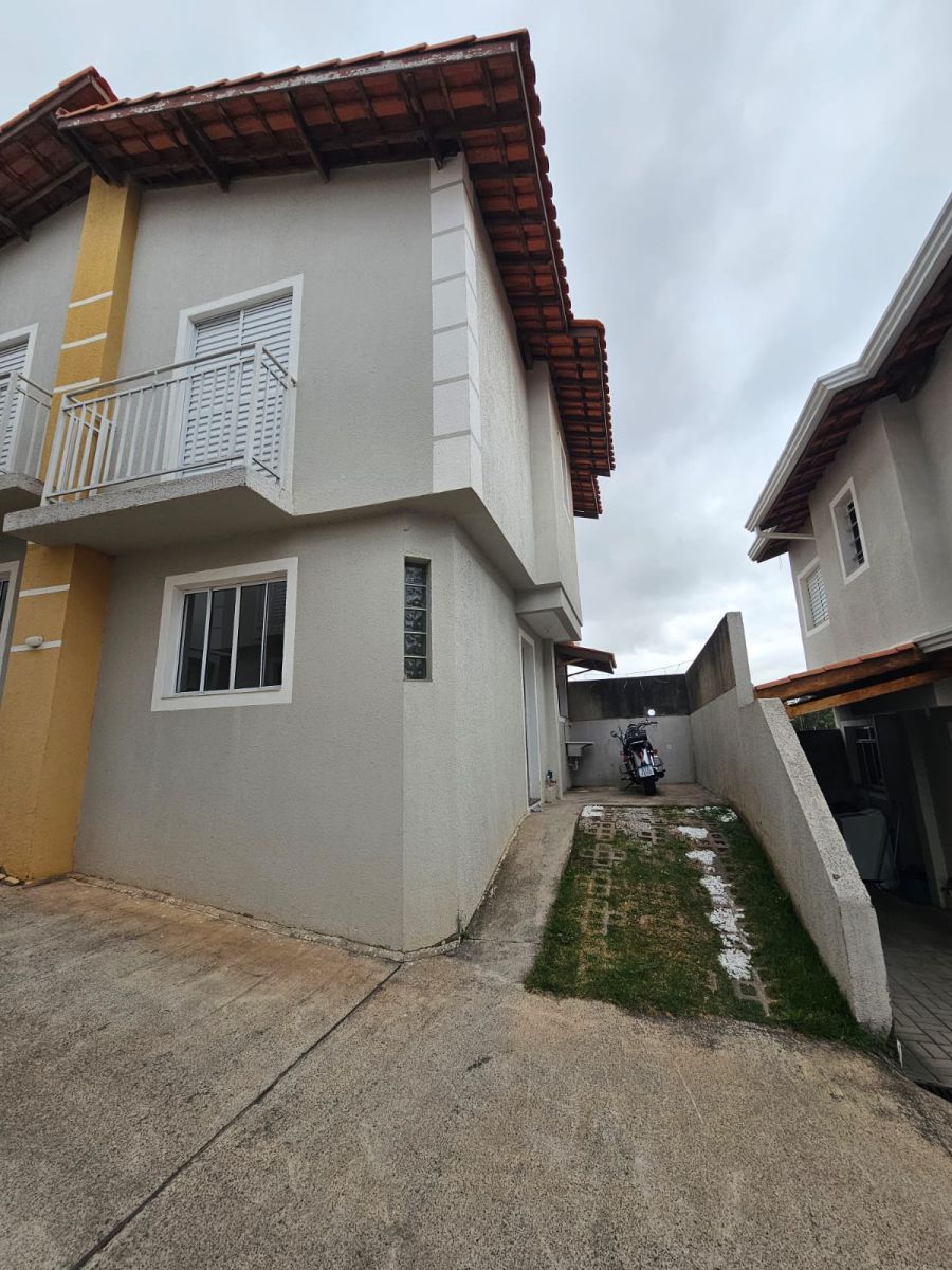 Sobrado Geminado - Venda - Portal das Alamedas - Franco da Rocha - SP