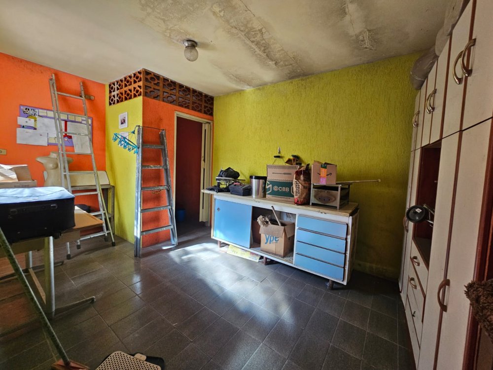 quarto anexo com banheiro