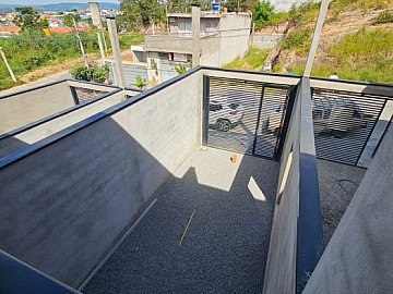 Sobrado Geminado � Venda