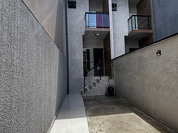 Sobrado Geminado � Venda