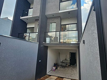 Sobrado Geminado � Venda